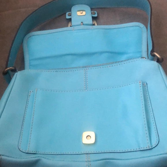 Banana Republic Leather Shoulder Bag - Picture 5 of 8